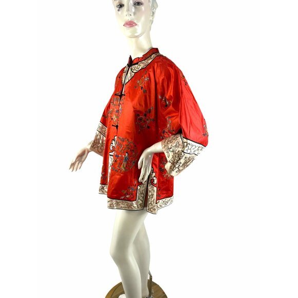 Vintage red silk Chinese jacket with Forbidden Stitch Peking Knot embroidery - Picture 2 of 9